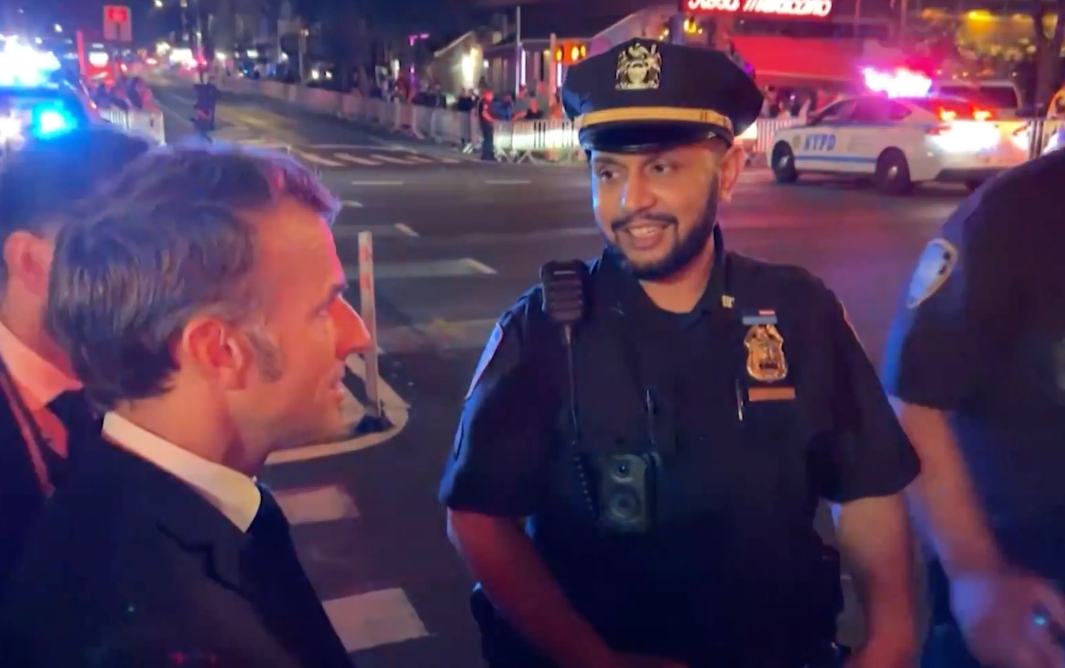 Макрон застряг у нью-йоркському заторі через кортеж Трампа і зателефонував йому